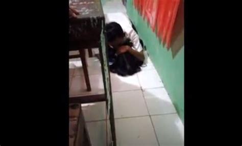 bokep smp indonesia|Viral Video Siswa SMA Perkosa Siswi SMP di Kelas Ditonton